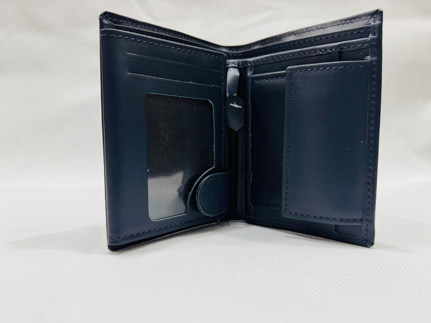 Classic Navy Blue Leather Tri-fold Wallet – Sleek & Sophisticated